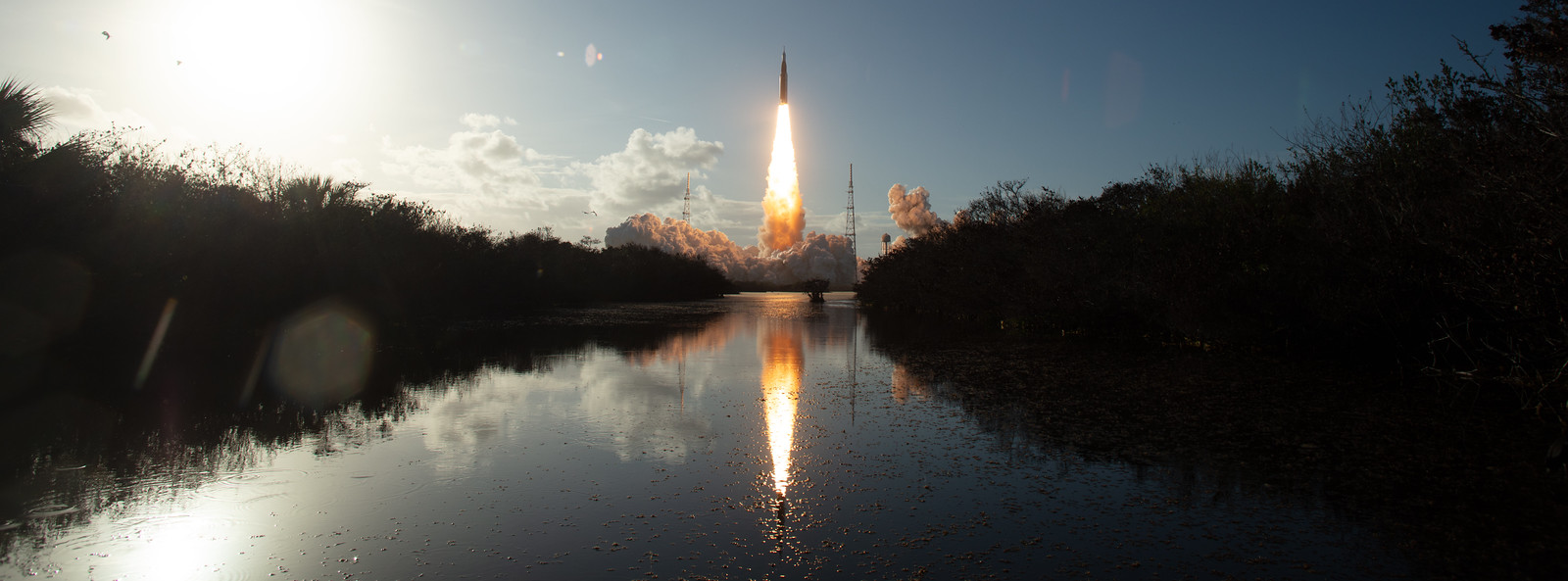 Artemis II, en vuelo